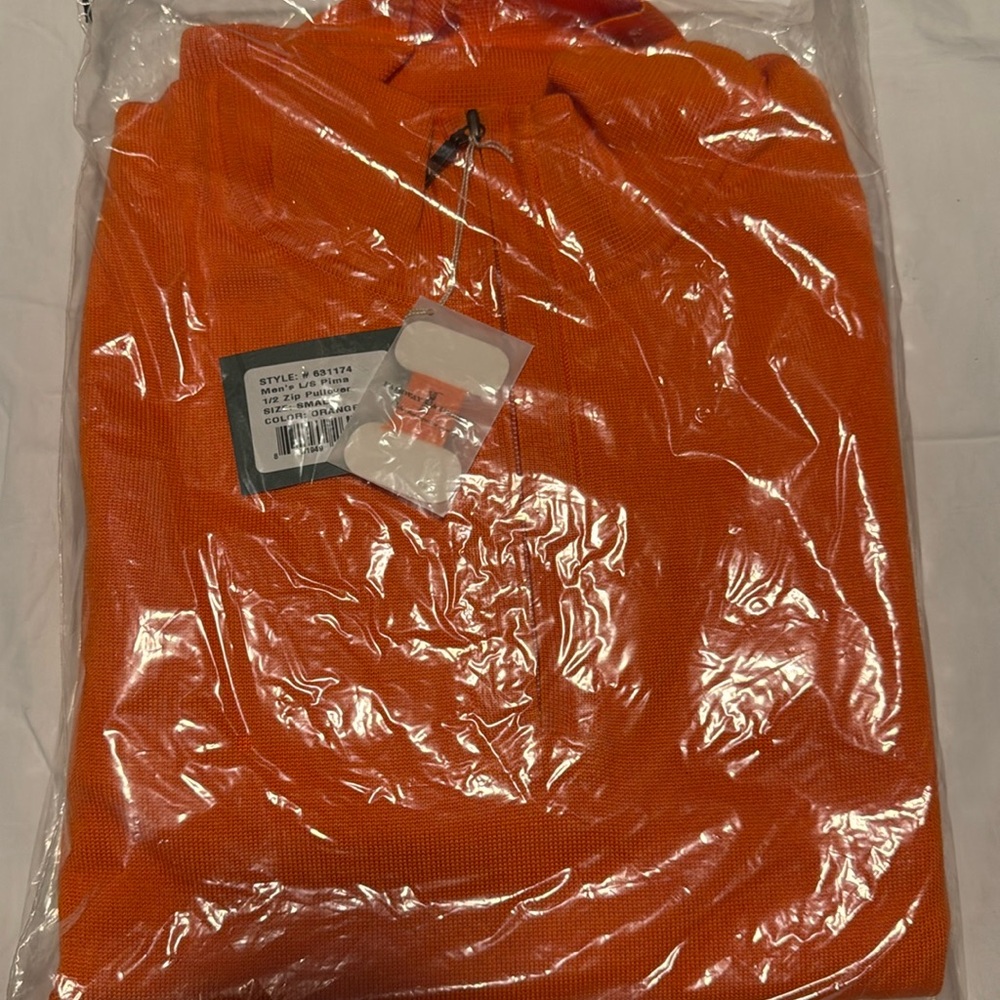 Fairway &Greene 1/2 zip pulloverr man’s Pima size small